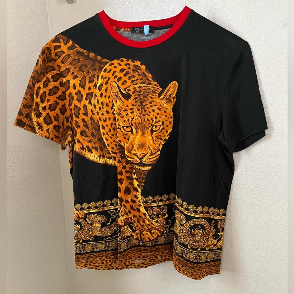 Versace tshirt